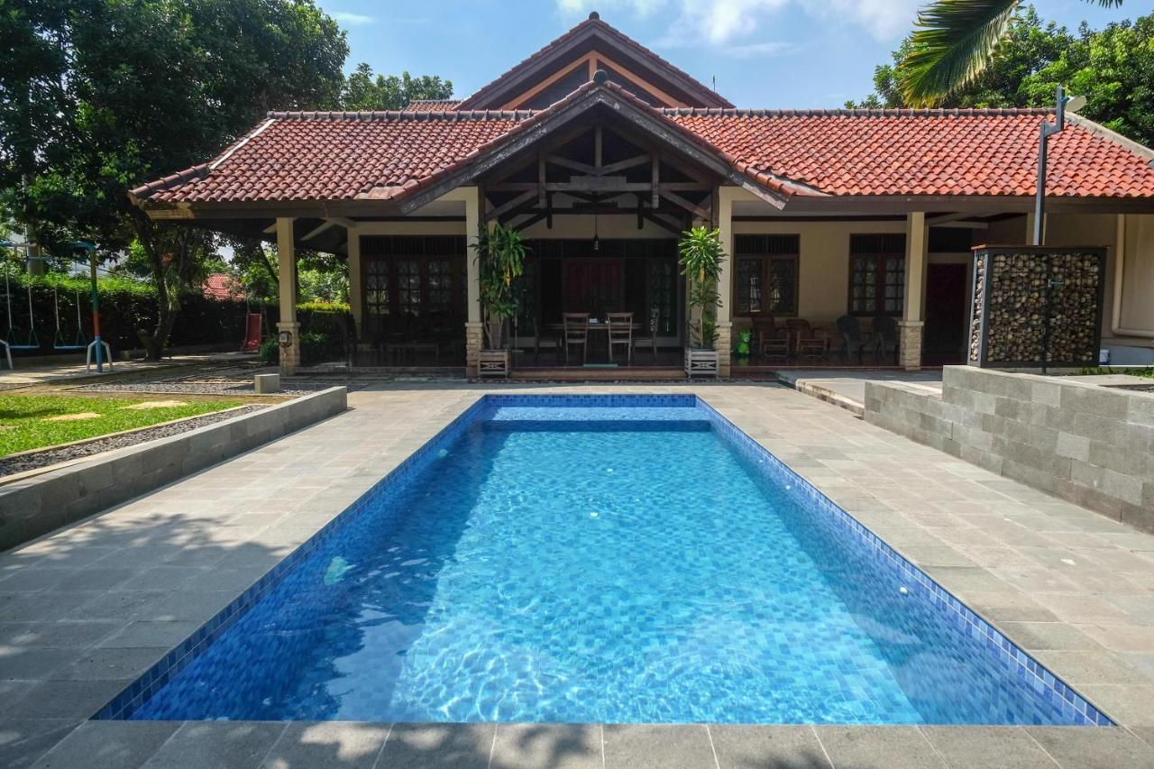 Sareh Villa By The Lavana Semarang Zewnętrze zdjęcie